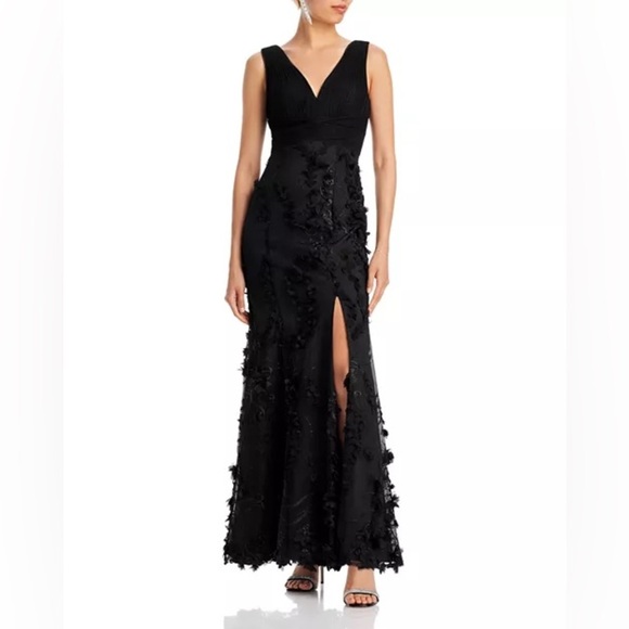 Aidan Mattox
Floral Appliqué Mermaid Gown - Exclusive - Picture 1 of 16